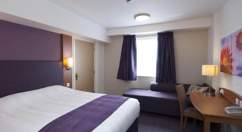 Premier Inn Ютоксетер Номер фото