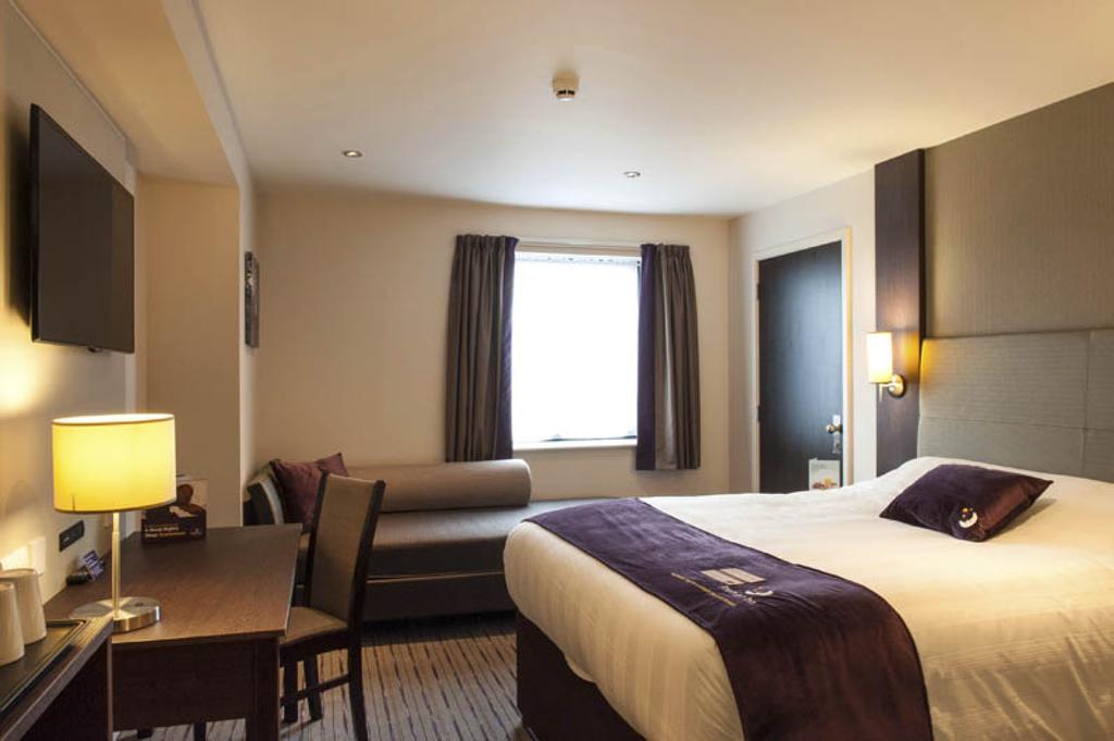 Premier Inn Ютоксетер Екстер'єр фото