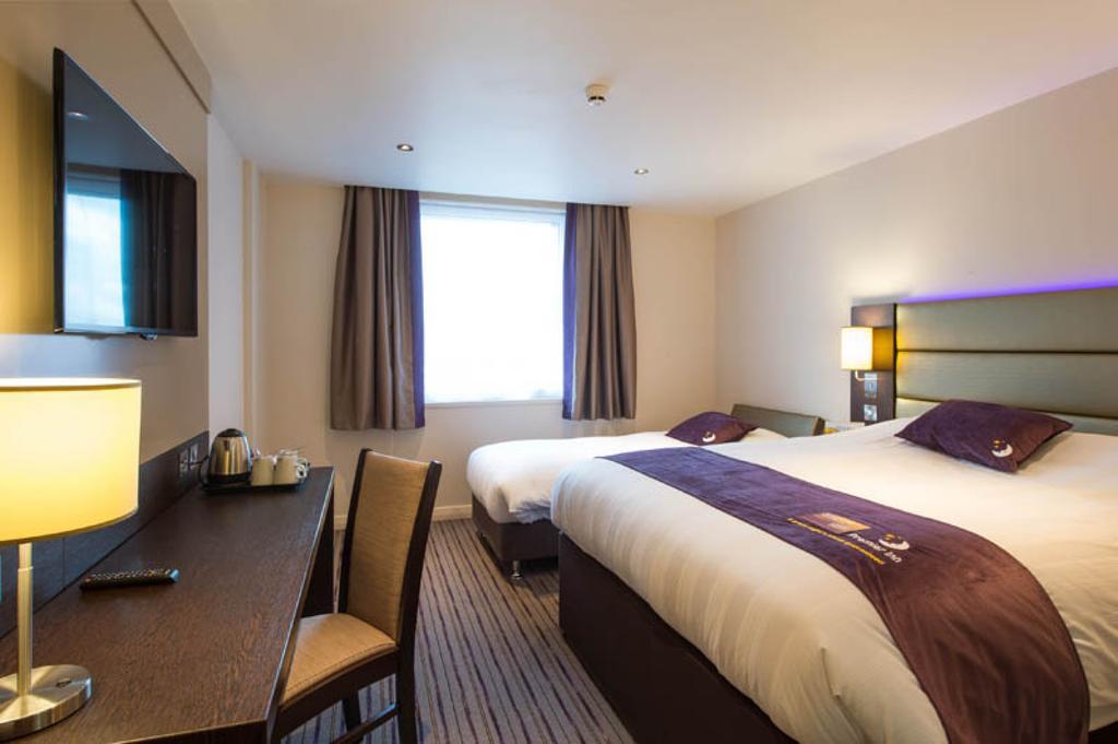 Premier Inn Ютоксетер Екстер'єр фото