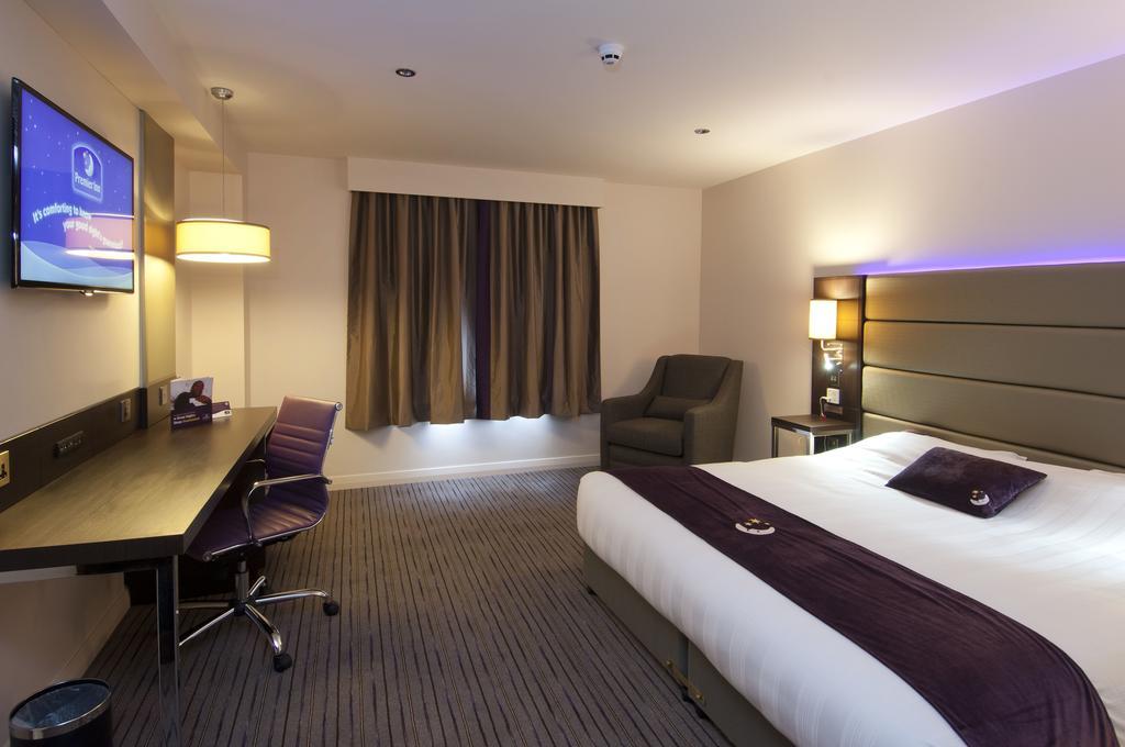 Premier Inn Ютоксетер Екстер'єр фото