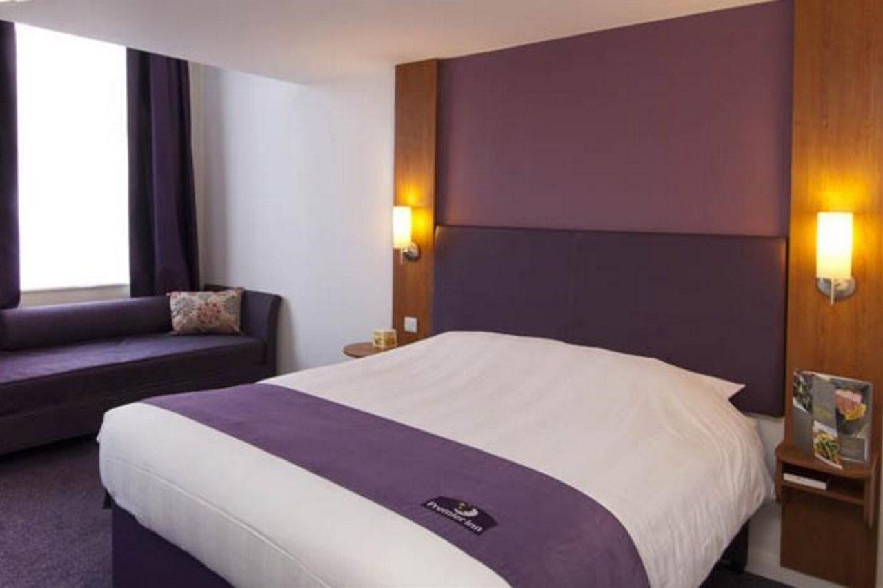 Premier Inn Ютоксетер Екстер'єр фото