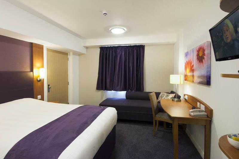 Premier Inn Ютоксетер Екстер'єр фото