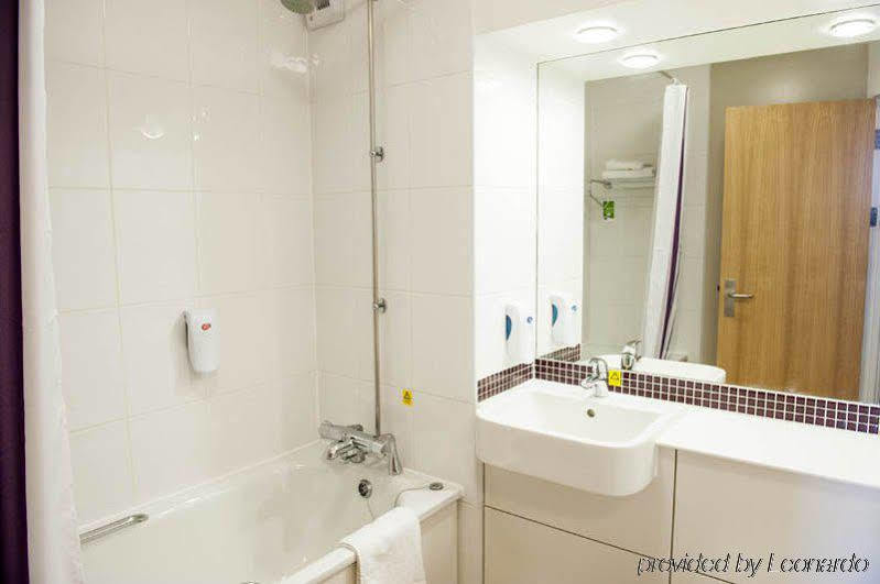 Premier Inn Ютоксетер Екстер'єр фото